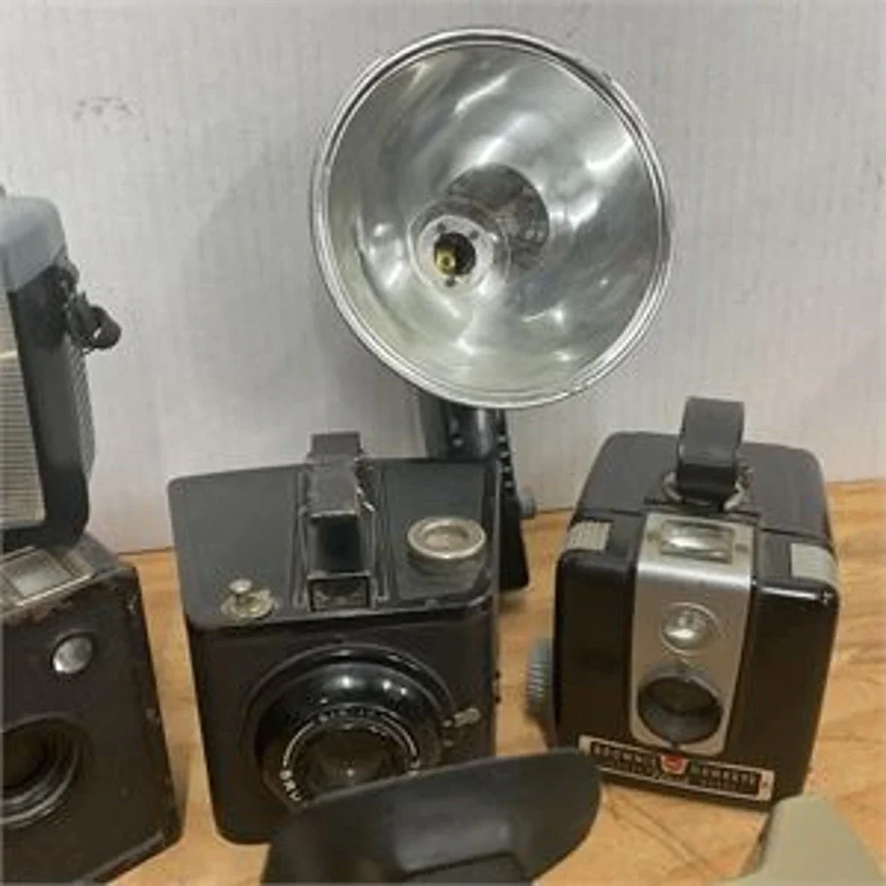 Vintage Camera Lot Kodak Brownie Hawkeye Ansco Mercury Folding Flash Collection